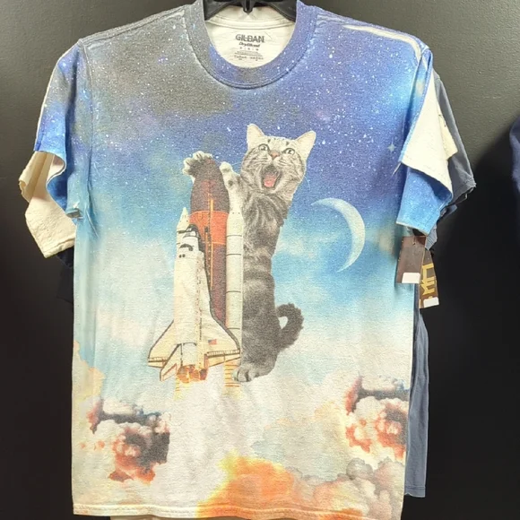 Gildan Blue and White Cat Rocket T-Shirt - Picture 1 of 3